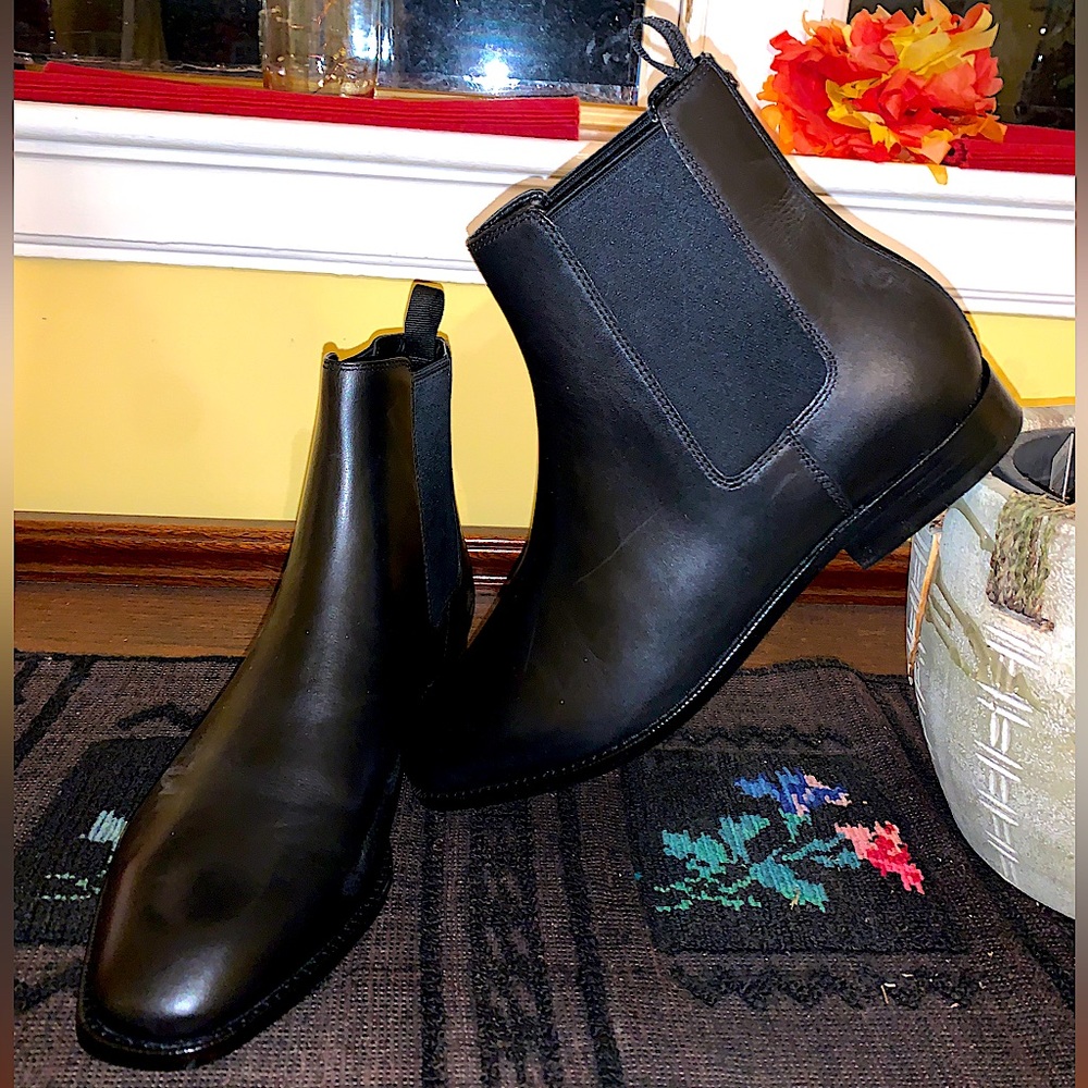 Coach black ankle Booties flats in women’s size 12 worn once
